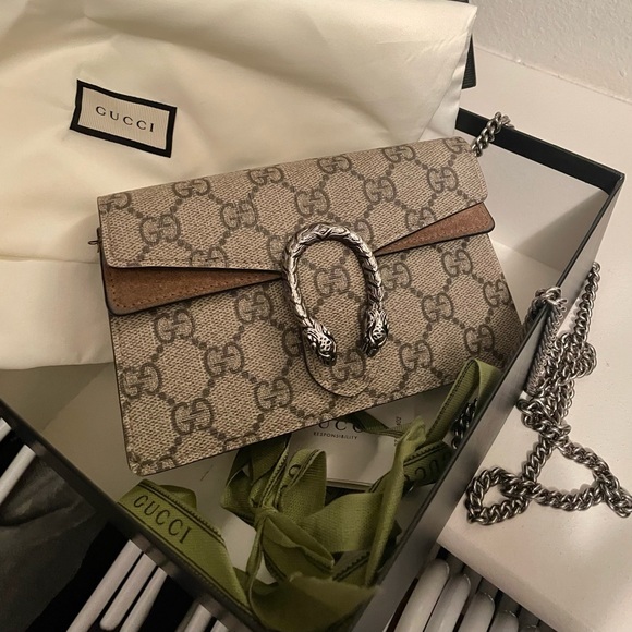 Gucci Handbags - Gucci Dionysus Super Mini Bag